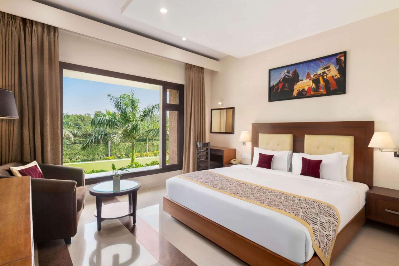 Ramada By Wyndham Varanasi Katesar Chandauli Eksteriør billede