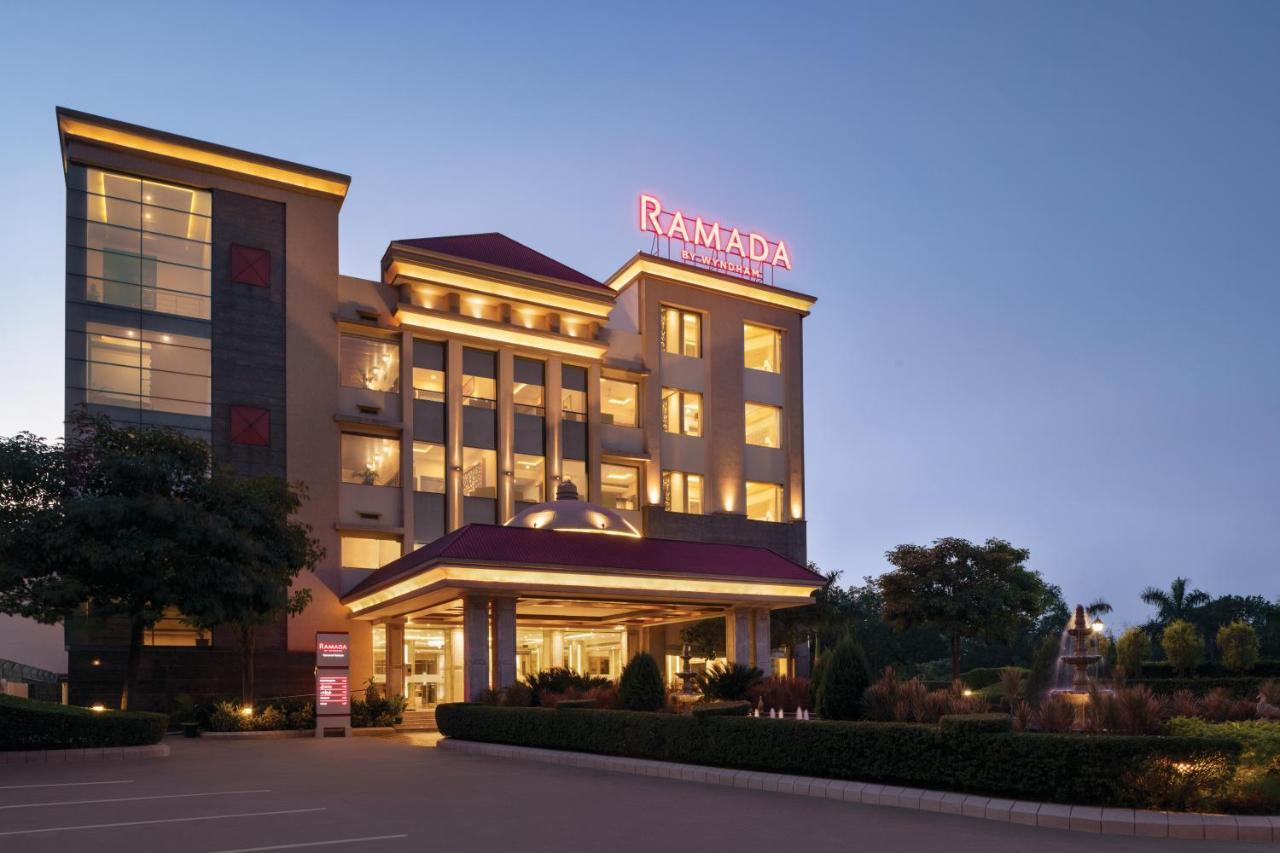 Ramada By Wyndham Varanasi Katesar Chandauli Eksteriør billede